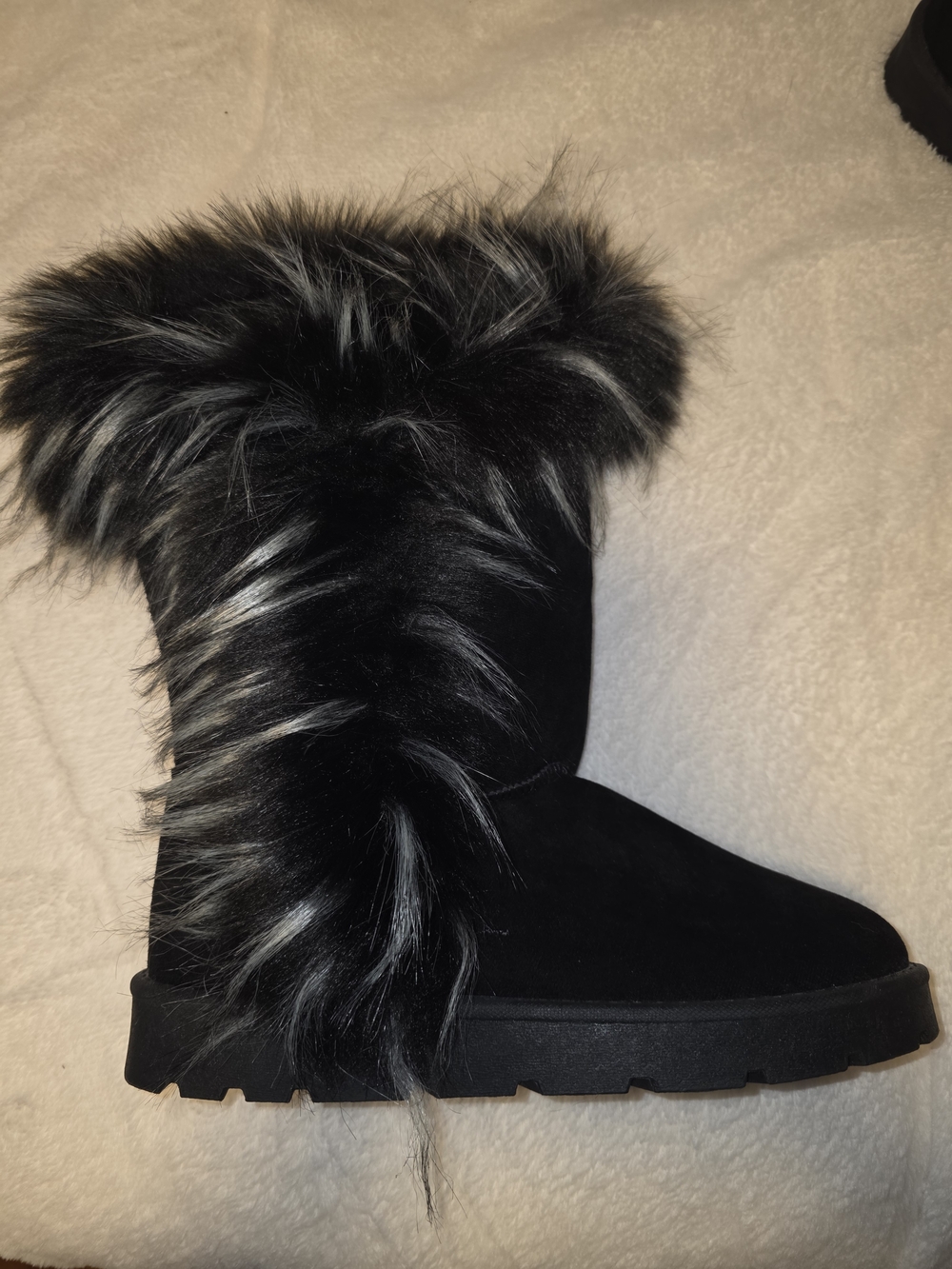 Women’s Black Faux Fur Winter Boots